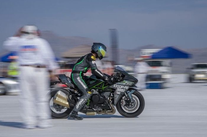 Ninja H2 Sukses Cetak Rekor Baru di Bonneville Speed Week, Berapa Top Speed-nya?  - GridOto.com