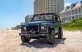Restomod Land Rover Defender Ala Anak Pantai, Tampil Keren Luar Dalam