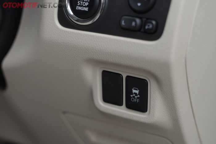 Fitur Active Stability Control sudah jadi peranti standar di Mitsubishi Xpander Cross