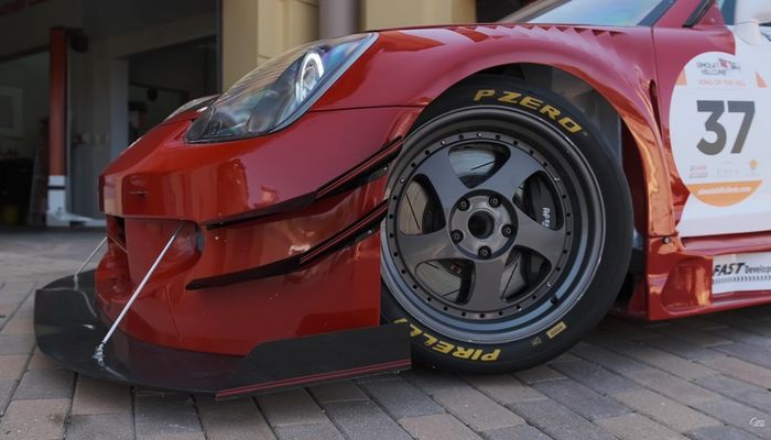 Modifikasi Toyota MR2 Spyder jadi mobil balap Hill Climb bermesin V6