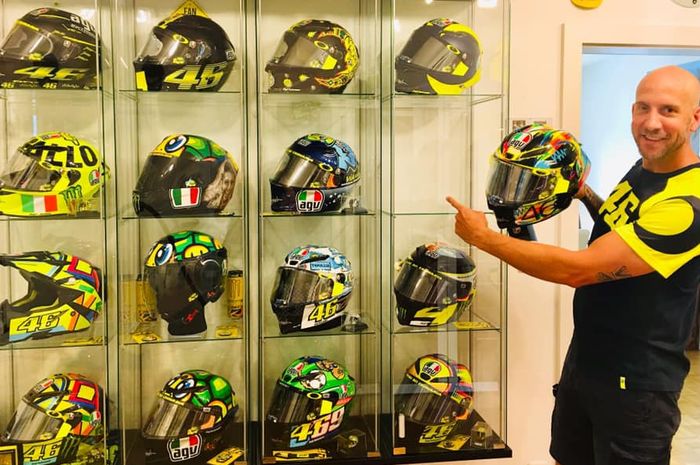 Gerhard Abel, marshal MotoGP Austria 2021 memiliki puluhan koleksi helm Valentino Rossi