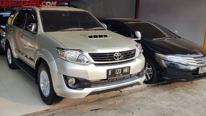 Ilustrasi Toyota Fortuner bekas