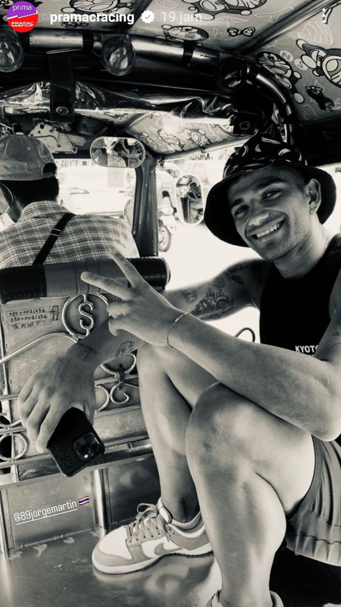 Jorge Martin naik Tuktuk jelang MotoGP Thailand 2022