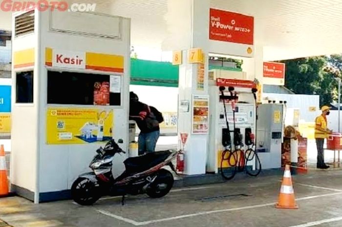 Ilustrasi bayar BBM di SPBU Shell kini bisa kredit pakai Paylater dari Kredivo.