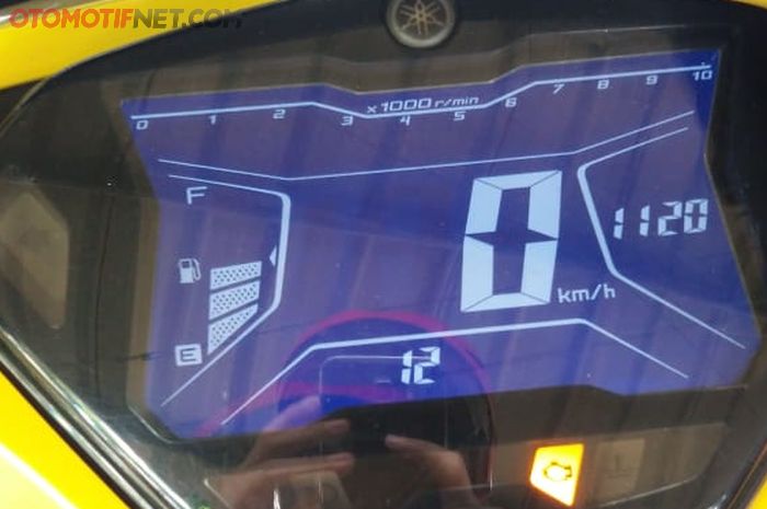 Kode Error 12 muncul di speedometer Yamaha Aerox 155