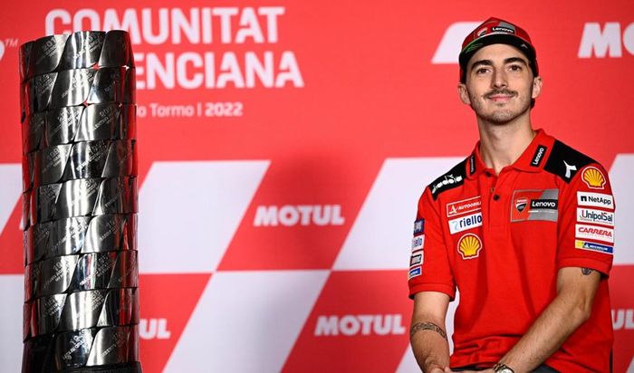 Apakah trofi juara dunia MotoGP ini akan menjadi milik Pecco Bagnaia usai balapan di MotoGP Valencia 2022?