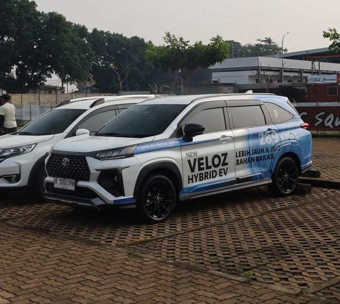 Menariknya, selain menjadi ajang silaturahmi antaranggota, acara juga dipadukan dengan berbagai aktivitas seperti Fun Padel Competition, Meet Up Antar Member Komunitas, hingga GR Fun Car Competition