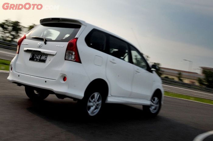 Mobil bekas Avanza Veloz 1.5 