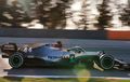 Tes Pramusim F1 Barcelona Hari Pertama: Lewis Hamilton Pimpin Tim Mercedes Posisi 1-2