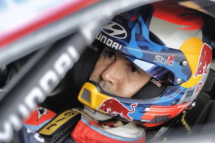 Di WRC 2019 Dani Sordo akan reuni dengan mantan rekan setimnya di Citroen, Sebastien Loeb