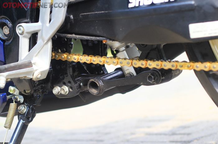 Pro-arm pakai sistem gendong dengan pelat besi 1 cm, dudukan pro-link dan monosok CB150R pun baru