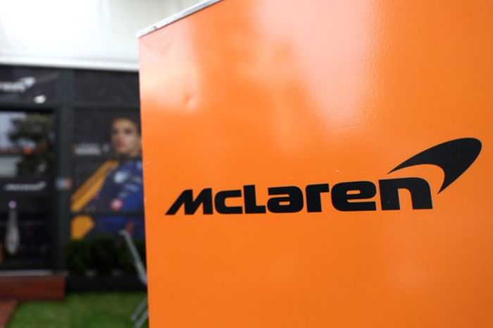 Dinyatakan sembuh dari virus corona (COVID-19), sebanyak 16 anggota kru tim McLaren diperbolehkan pulang setelah menjalani karantina di Australia