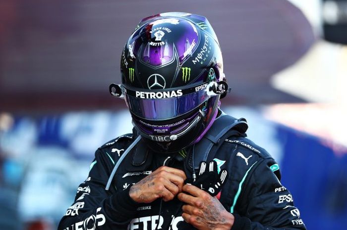 Ilustrasi Lewis Hamilton