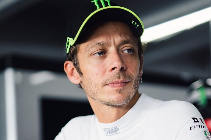 Valentino Rossi khawatir dengan Yamaha dan Fabio Quartararo