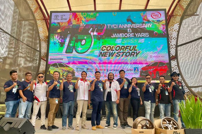 Perayaan anniversary ke-16 Toyota Yaris Club Indonesia (TYCI).