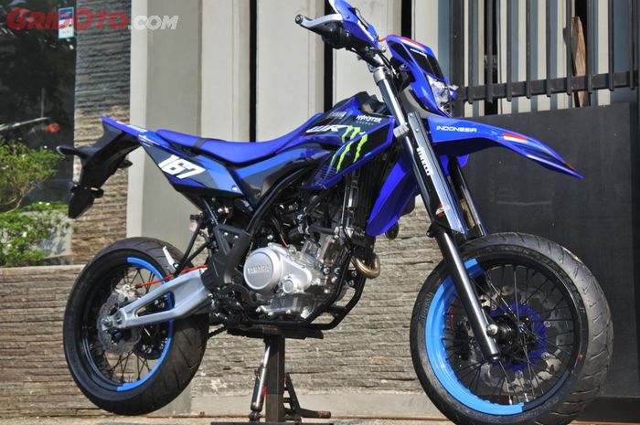 Yamaha WR155 'bersepatu' supermoto. Segini kisaran biayanya.