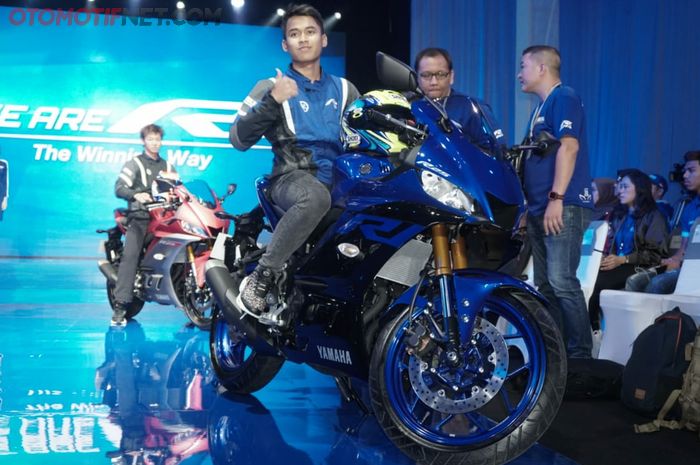 Kabar gembira di peluncuran Yamaha New R25, Galang Hendra Pratama bertahan tampil di WSSP300 musim depan