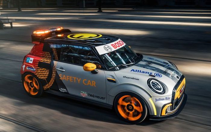  MINI Electric Pacesetter hadir dengan aero kit dan bobot lebih ringan 