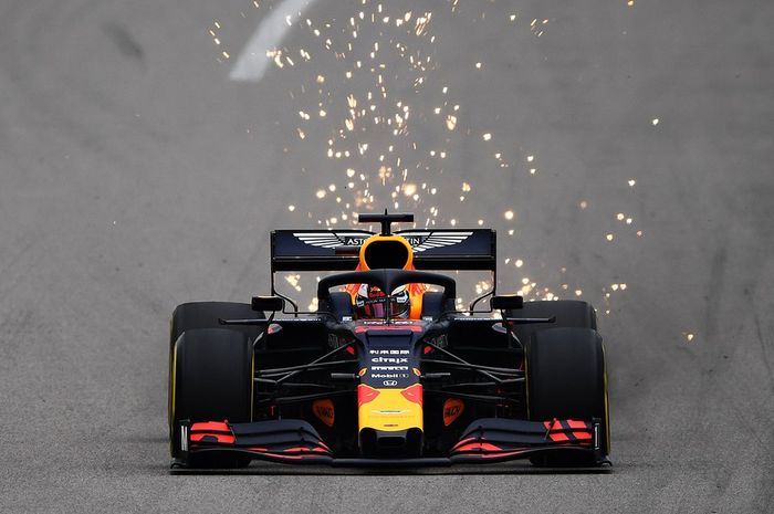 Max Verstappen jadi yang tercepat,  Red Bull Kalahkan Ferrari dan Mercedes, berikut hasil FP2 F1 Rusia 2019