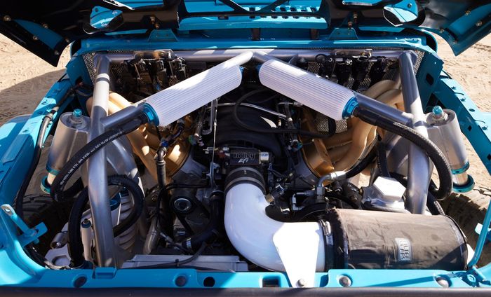 Modifikasi Jeep Wrangler JK ala Baja 1000 didukung mesin LSX V8