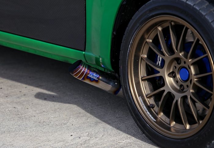 Modifikasi Isuzu D-Max racing pakai pelek Volk Racing SE37 ukuran 18 inci