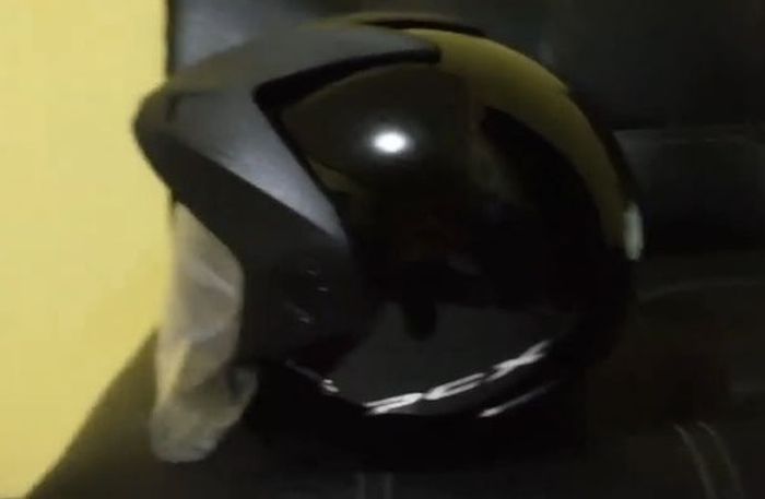 Penampakan helm 'hadiah' Honda All NEw PCX 150
