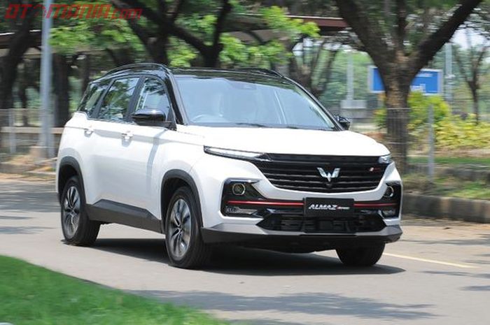 Mobil baru Wuling Almaz NIK 2022 diguyur diskon hingga Rp 70 juta, harganya jadi semurah ini