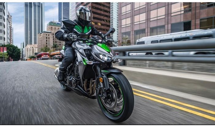 Kawasaki Z1000 yang beredar saat ini tidak dibekali supercharge