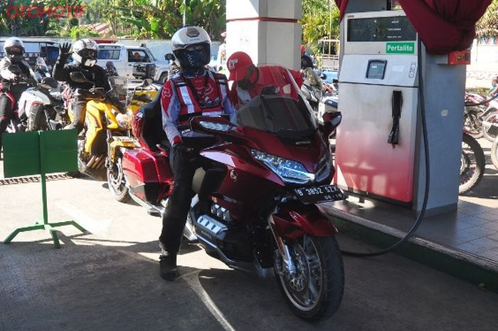 Honda Gold Wing Rp 1 Miliar lebih gak masalah nenggak bensin Pertalite