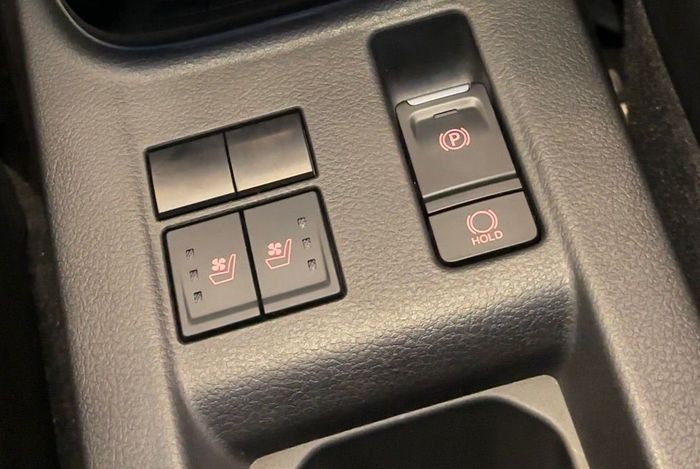 New Grand Vitara Dilengkapi dengan electric parking brake dan auto hold