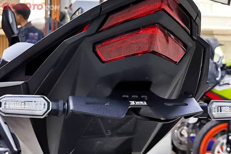 Tail clearance tidy cbr250rr