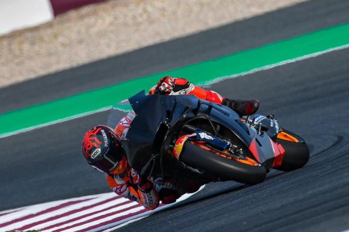 Marc Marquez pinjam motor Takaaki Nakagami pada hari ketiga tes MotoGP 2020 di Qatar