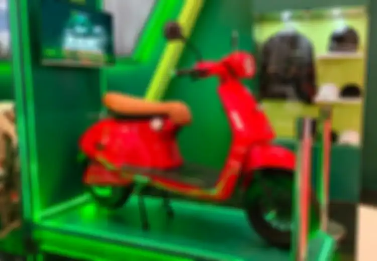 Volta Bawa Motor Listrik Baru di IIMS 2024, Tampang Vespa 946