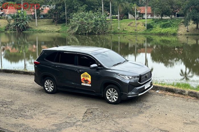 Ilustrasi Toyota Innova Zenix Bekas