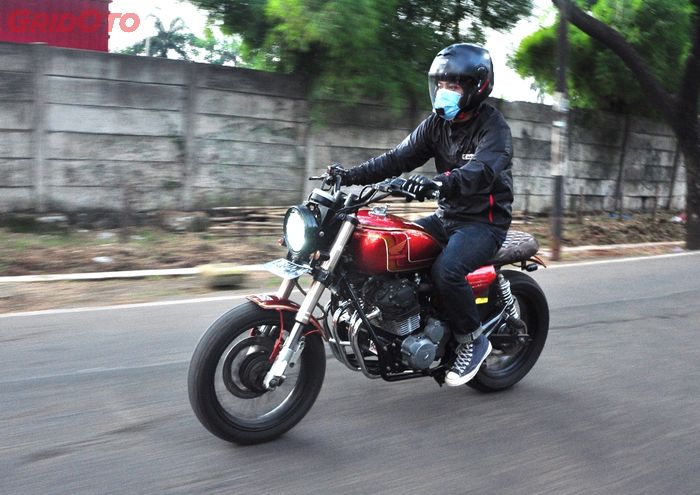 Honda Tiger 4 silinder ini kapasitas mesinnya hampir 800 cc