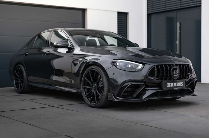Modifikasi Mercedes-AMG E63 S bermesin monster hasil garapan Brabus, Jerman