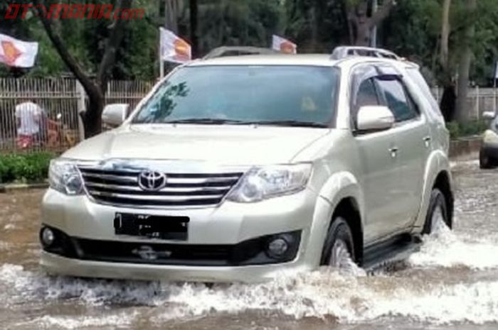 Toyota Fortuner 