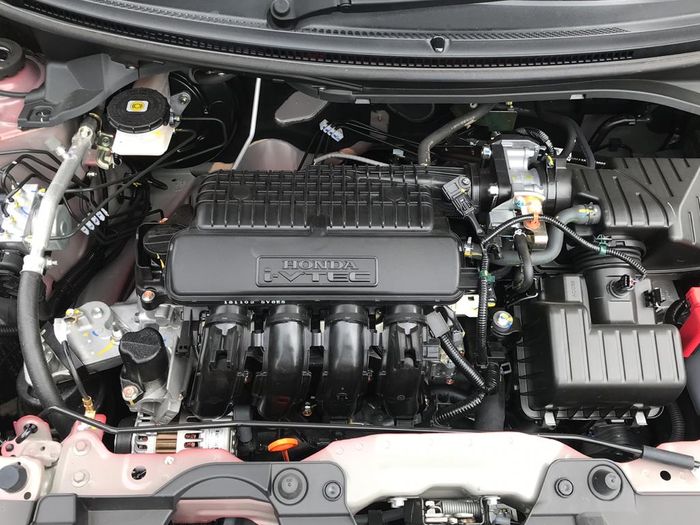 Mesin Honda Brio berteknologi katup variabel i-VTEC