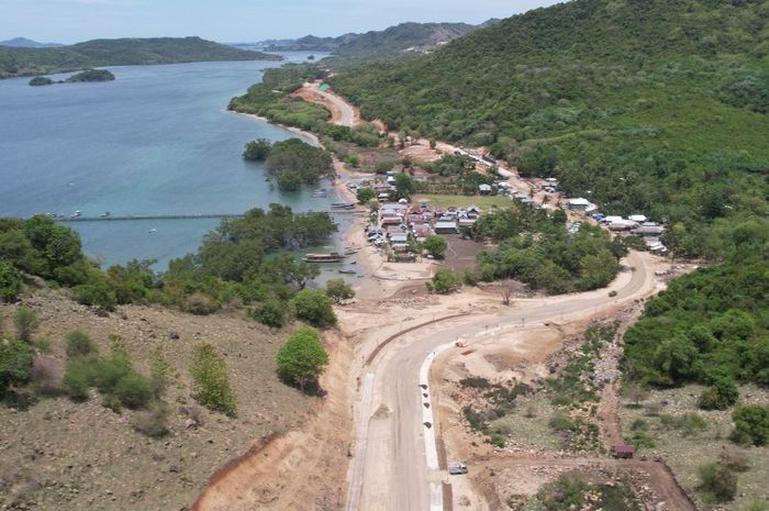Pemerintah kebut pengerjaan Jalan rute Labuan Bajo-Tanamori sepanjang 25 KM, pengerjaan sudah 82,3 Persen