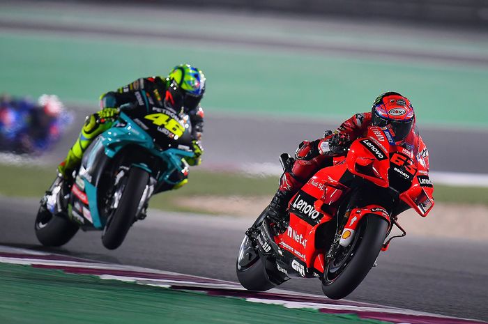 Francesco Bagnaia senang kasih slipstream buat Valentino Rossi di kualifikasi MotoGP Qatar 2021