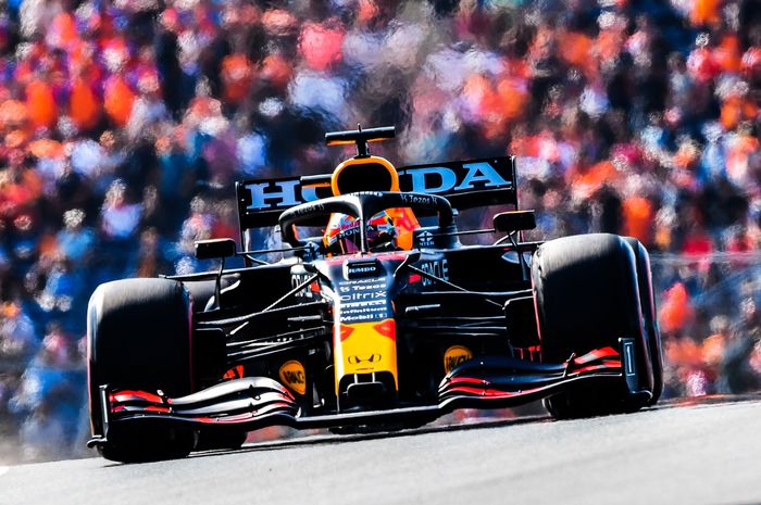 Max Verstappen raih pole position di F1 Belanda 2021