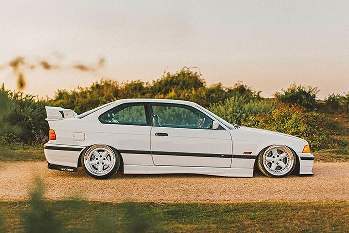 Modifikasi BMW E36 gaya kekinian ditopang kaki-kaki kandas