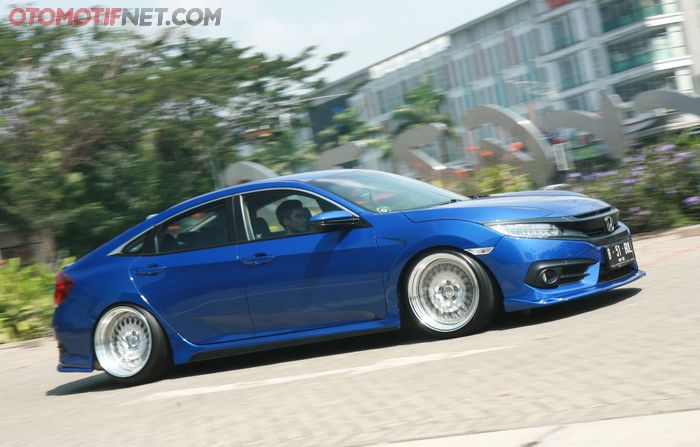 Honda All new Civic Turbo direpaint