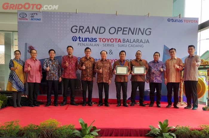 Toyota resmikan dealer baru di Tangerang dan Bekasi