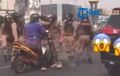 Yamaha 125Z Diserbu Satpol PP, Didorong Sampai Ditendang, Knalpot Ngebul Dipermasalahkan