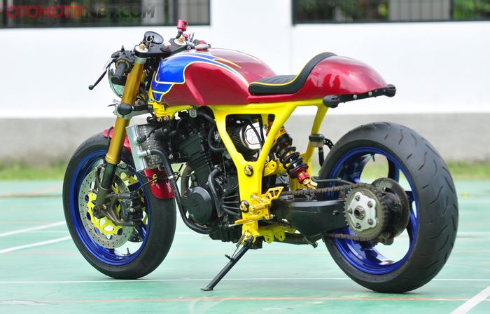 Lengan ayun Kawasaki Ninja 250R pakai mono arm Ducati 996