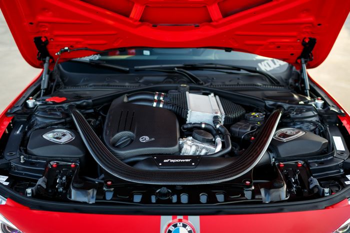 Modifikasi mesin BMW M4 mendapat suntikan turbo Garrett GTX2863R