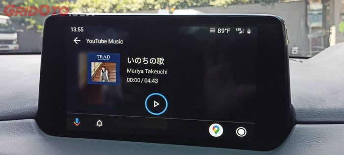 Tampilan layar YouTube Music Android Auto Mazda CX-5 GT.