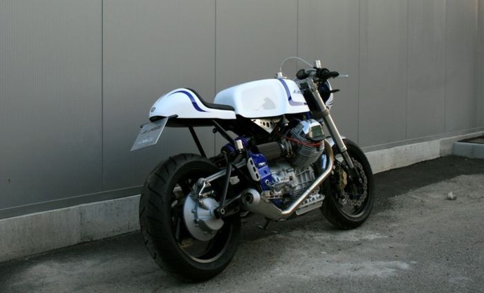 Moto Guzzi V11 custom cafe racer milik Nico Dagroni