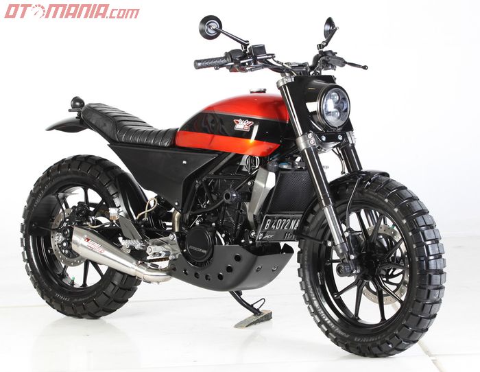 KTM Duke 200 Scrambler Wendy Cagur